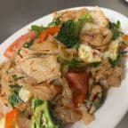 Best 27. Spicy Noodles (Pad Kee Mao) in Tooele, UT